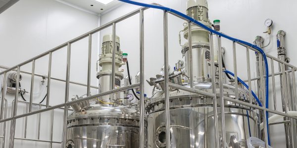 plant-picture-clean-room-equipment-stainless-steel-machines (1)